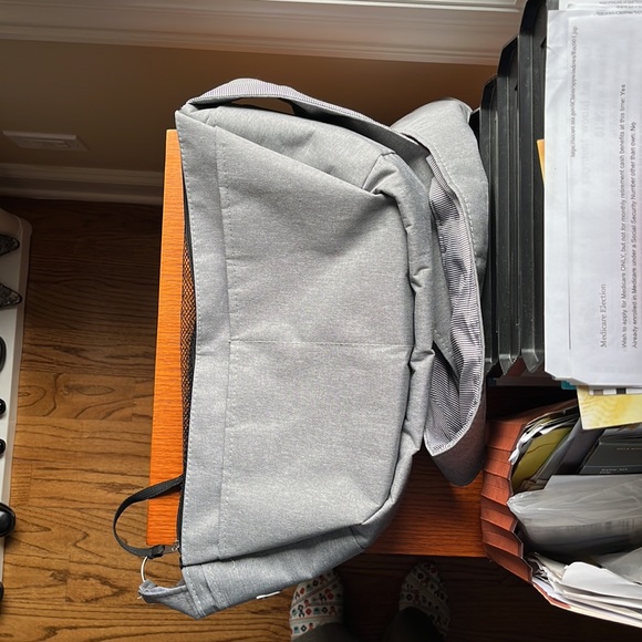 NWOT Petite Pistache Dog Carrier, Gray, Small Dogs - Picture 13 of 13